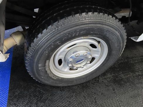 Used 2015 Ford F350 XL w/ Power Equipment Group RWD image 8