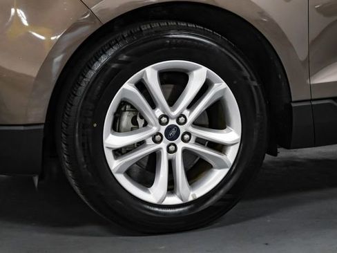 Used 2019 Ford Edge SEL w/ Equipment Group 201A FWD image 57