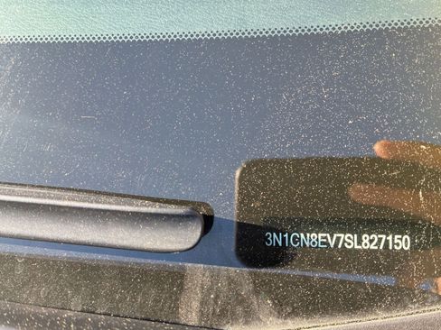 Used 2025 Nissan Versa SV w/ Trunk Package image 10