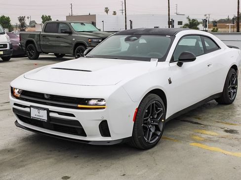 New 2026 Dodge Charger Scat Pack w/ Blacktop Package AWD/4WD image 4
