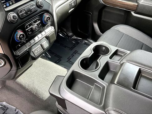 Used 2021 Chevrolet Silverado 1500 RST image 17