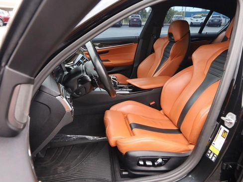 Used 2023 BMW M5 AWD/4WD image 9
