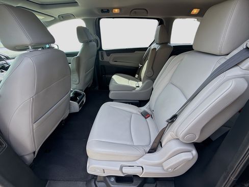 Used 2018 Honda Odyssey EX-L image 21