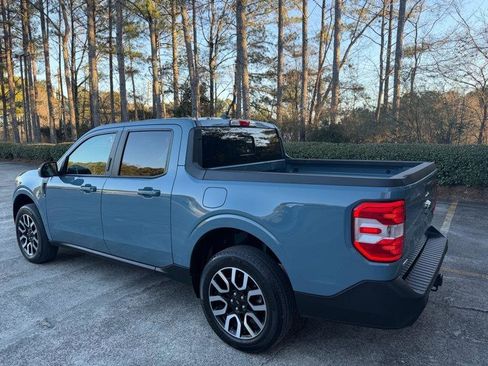 Used 2023 Ford Maverick Lariat image 6