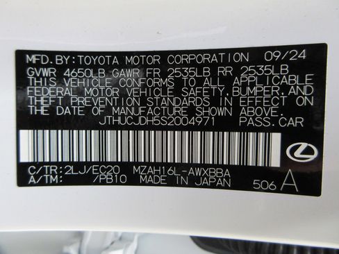 Used 2025 Lexus UX 300h AWD image 57