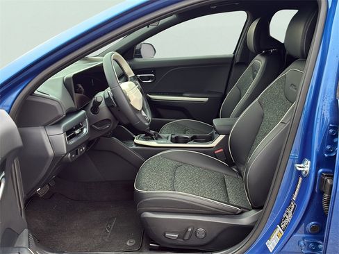 New 2025 Kia K4 GT-Line image 13