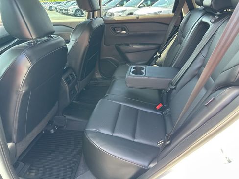 Used 2023 Nissan Rogue SV w/ SV Premium B Package FWD image 13