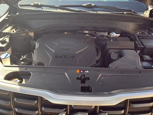Used 2024 Kia Telluride SX w/ Towing Package image 48