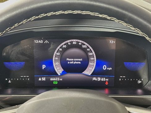 Used 2023 Volkswagen Tiguan SE AWD/4WD image 12