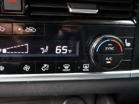 Used 2021 Nissan Rogue SL AWD/4WD image 28