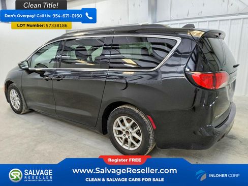 Used 2021 Chrysler Voyager Lxi FWD image 3