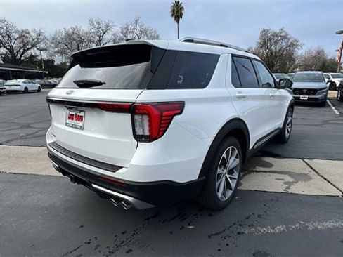 Used 2025 Ford Explorer Platinum w/ Ultimate Package image 4