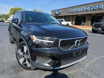 Used 2020 Volvo XC40 T5 Momentum