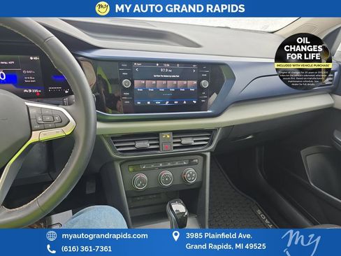 Used 2022 Volkswagen Taos SE image 27