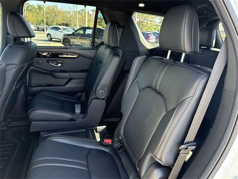 New 2025 Honda Pilot TrailSport image 21