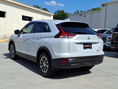 Used 2026 Mitsubishi Eclipse Cross ES AWD/4WD image 3