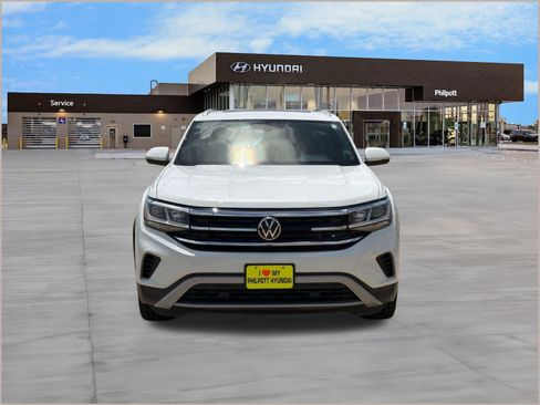 Used 2023 Volkswagen Atlas Cross Sport SE FWD image 6