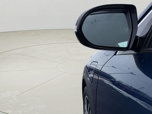 Used 2020 Kia Niro EX image 7