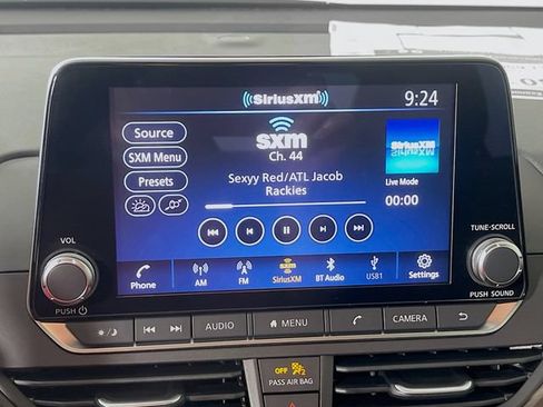 New 2026 Nissan Altima 2.5 SV FWD image 9