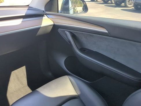 Used 2023 Tesla Model Y Performance AWD/4WD image 20