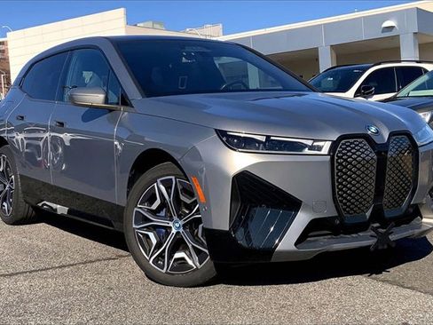 Used 2023 BMW iX xDrive50 w/ Premium Package image 1