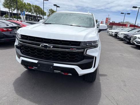 Used 2022 Chevrolet Tahoe Z71 w/ Z71 Off-Road Package AWD/4WD image 3