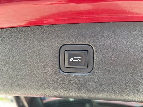 Used 2019 Chevrolet Blazer RS image 13