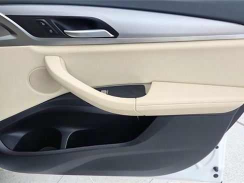 Used 2025 BMW X4 xDrive30i image 25