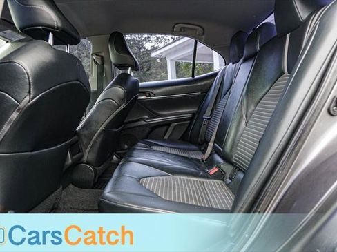 Used 2021 Toyota Camry SE image 21