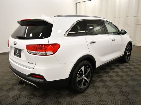 Used 2017 Kia Sorento EX w/ EX Advanced Touring Package image 8