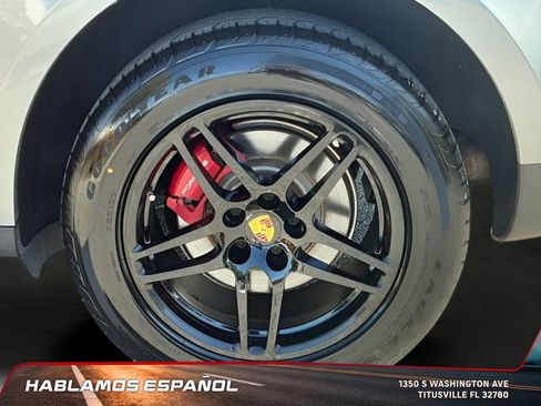 Used 2018 Porsche Macan Sport Edition image 48