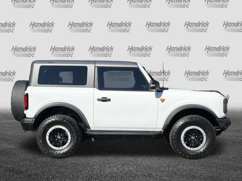 Used 2023 Ford Bronco Badlands AWD/4WD image 3