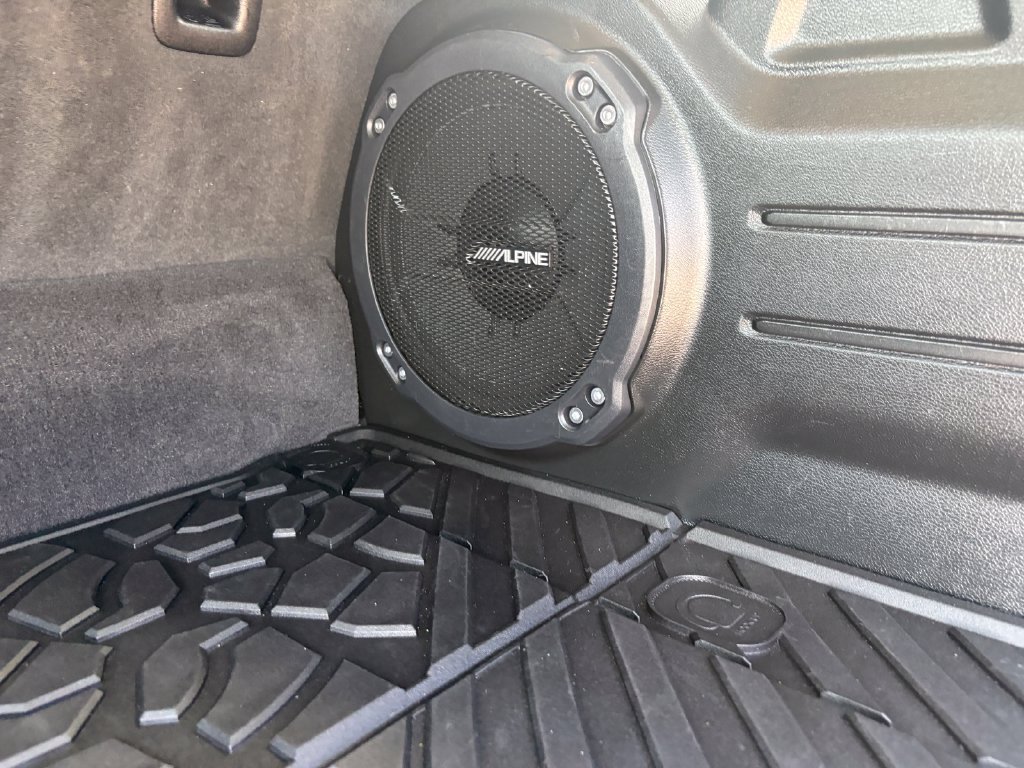 Used 2022 Jeep Wrangler Unlimited Sahara w/ Cold Weather Group AWD/4WD image 23