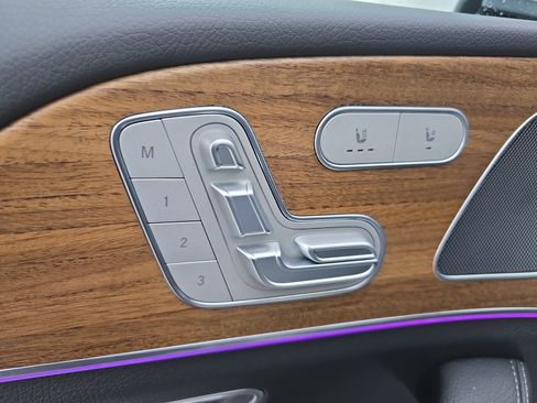 Used 2025 Mercedes-Benz GLE 450 4MATIC image 29