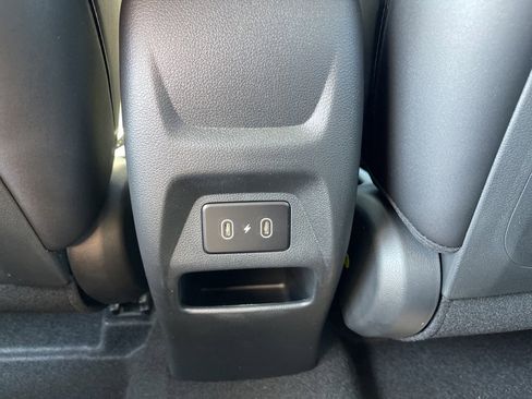 New 2025 Hyundai Venue Limited image 13