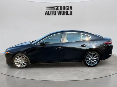 Used 2020 MAZDA MAZDA3 Sedan w/ Select Package image 2