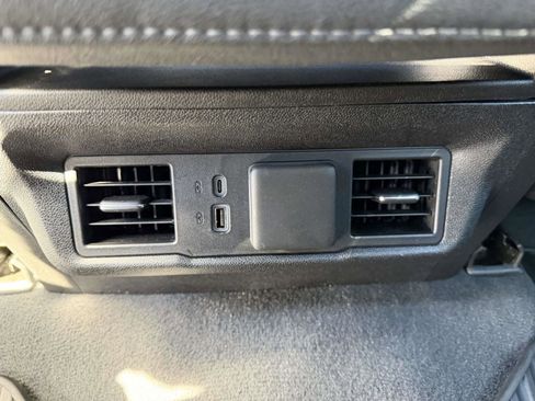 Used 2023 Chevrolet Silverado 1500 LT image 15