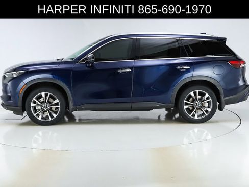 Used 2023 INFINITI QX60 Luxe w/ Cargo Package FWD image 2