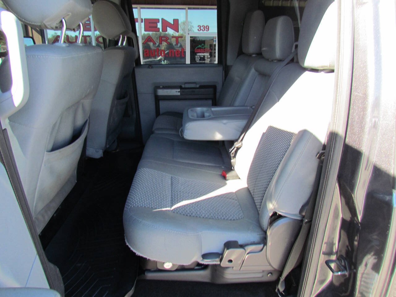 Used 2016 Ford F250 XLT w/ XLT Premium Package AWD/4WD image 12
