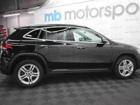 Used 2022 Mercedes-Benz GLA 250 4MATIC image 8