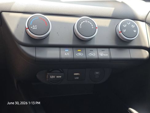Certified 2026 Hyundai Elantra SE FWD image 22