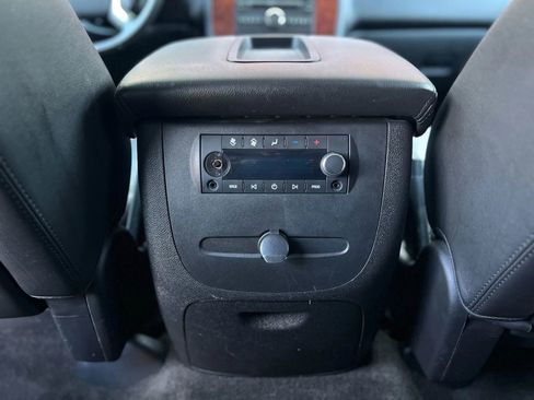 Used 2013 Chevrolet Tahoe LT image 20