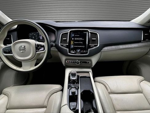 Used 2022 Volvo XC90 T8 Inscription AWD/4WD image 7