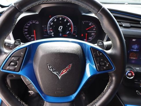 Used 2014 Chevrolet Corvette Stingray Coupe image 28