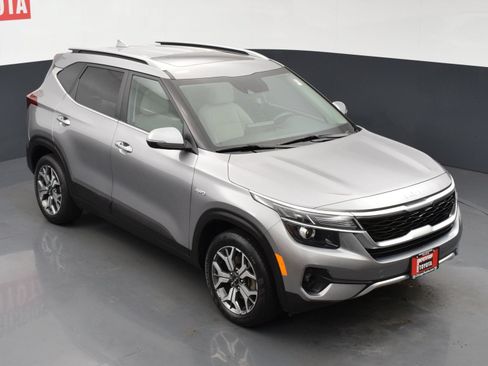 Used 2022 Kia Seltos EX AWD/4WD image 27