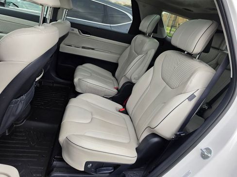 Used 2023 Hyundai Palisade Calligraphy image 7