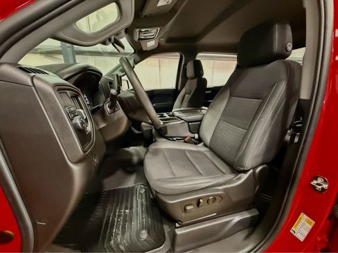 Used 2022 Chevrolet Silverado 1500 Custom image 18