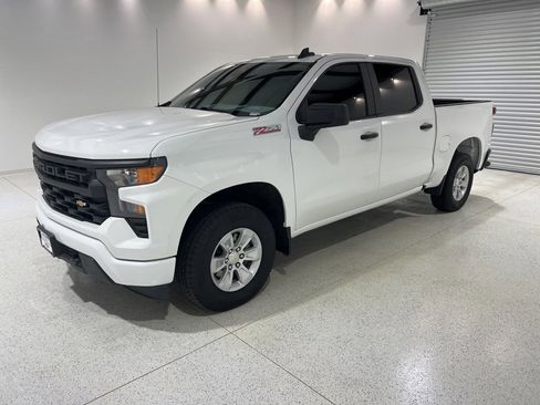 Used 2023 Chevrolet Silverado 1500 W/T w/ WT Value Package image 8