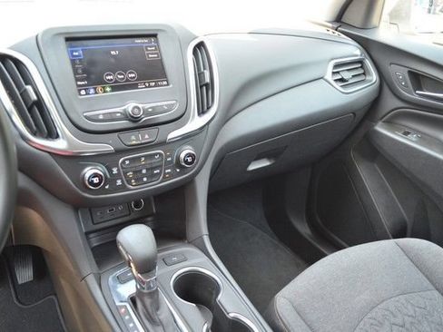 Used 2024 Chevrolet Equinox LT AWD/4WD image 24