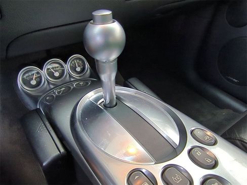 Used 2005 Chevrolet SSR Base w/ Preferred Equipment Group image 17